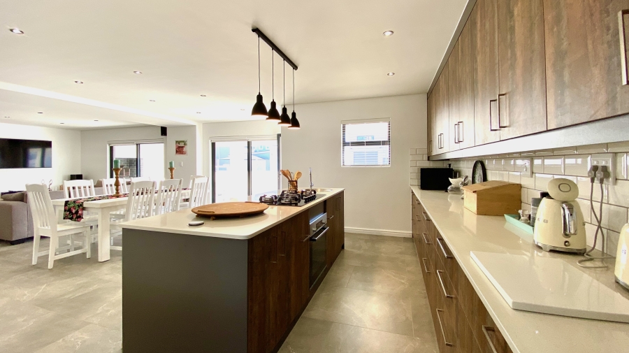 3 Bedroom Property for Sale in Dwarskersbos Western Cape